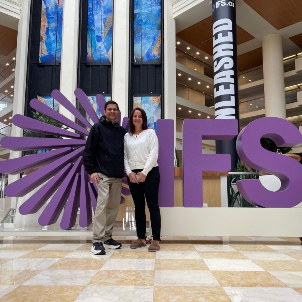 Coredrive team members at the IFS Unleashed sign in Orlando